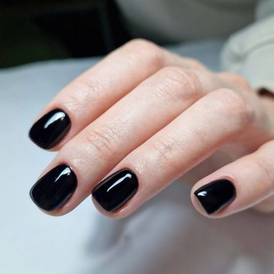 Gaslajterka #beograd Manikir Aparatni manikir + rubber baza + gel lak