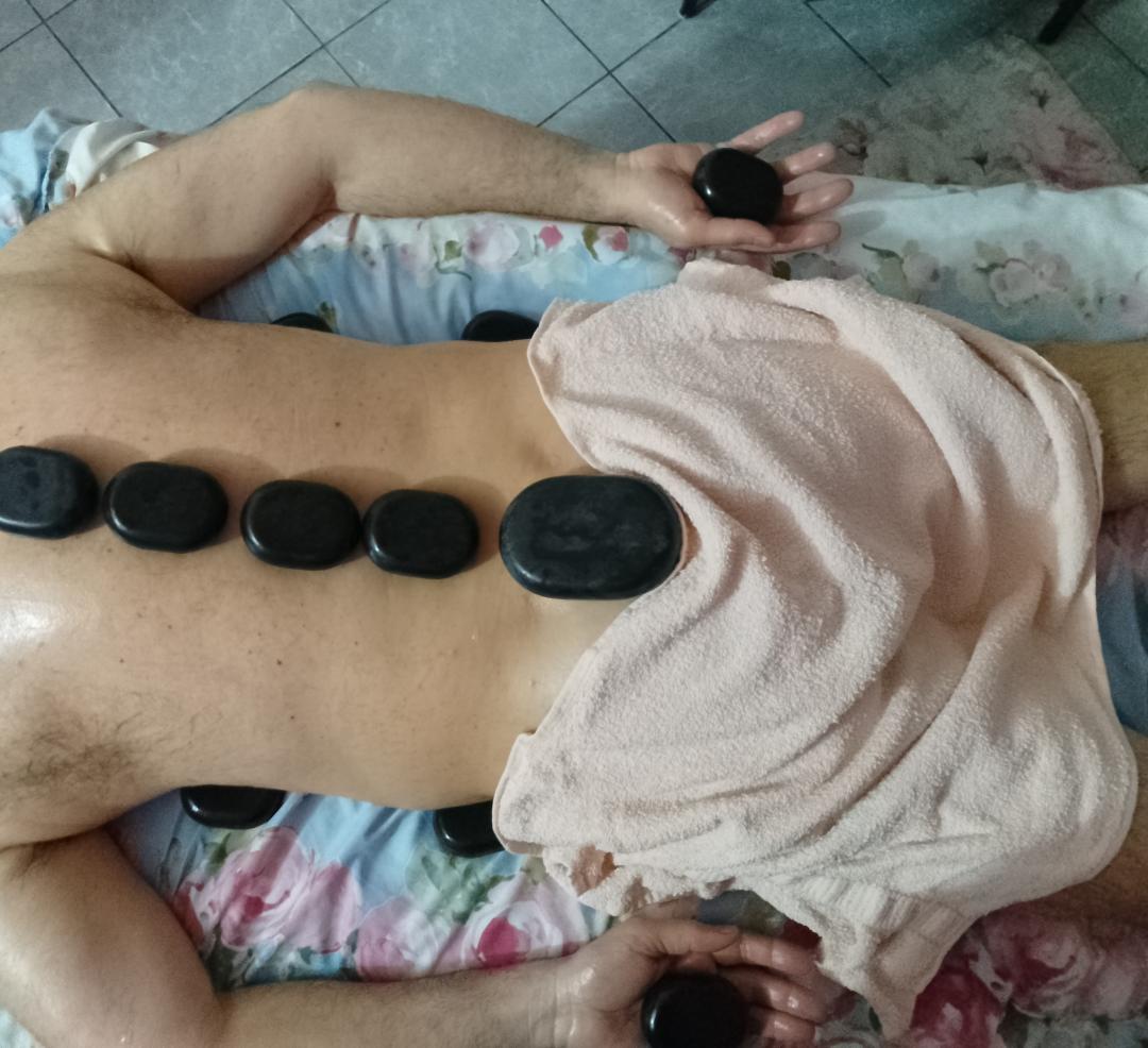 Pink Fenix Sunrise #zrenjanin Masaža vulkanskim kamenjem Masaža vulkanskim kamenjem - 90 minuta