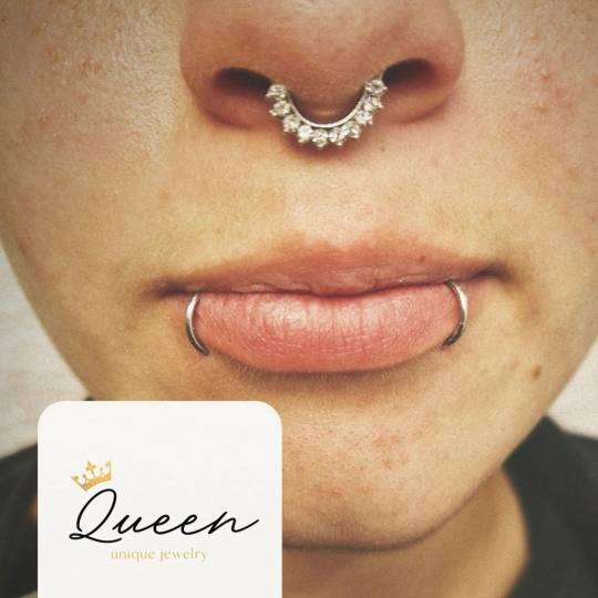 Queen #beograd Ostalo Pirsing snake bite-