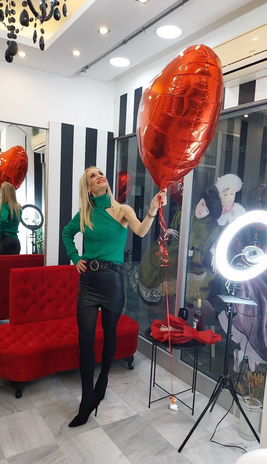 New look by Vesna #beograd Feniranje i stilizovanje Feniranje na ravno / lokne - duga kosa