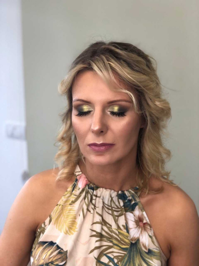 Profesionalno šminkanje + veštačke trepavice - Sensus, Beograd Make-up / šminkanje Lice Make-up / šminkanje, Beograd, Novi Beograd Stari Merkator
