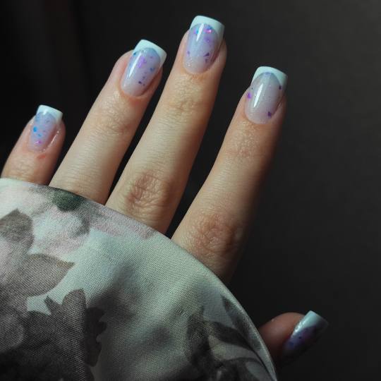 Duluz G&D Beauty #novisad Izlivanje noktiju Izlivanje noktiju gelom - M dužina