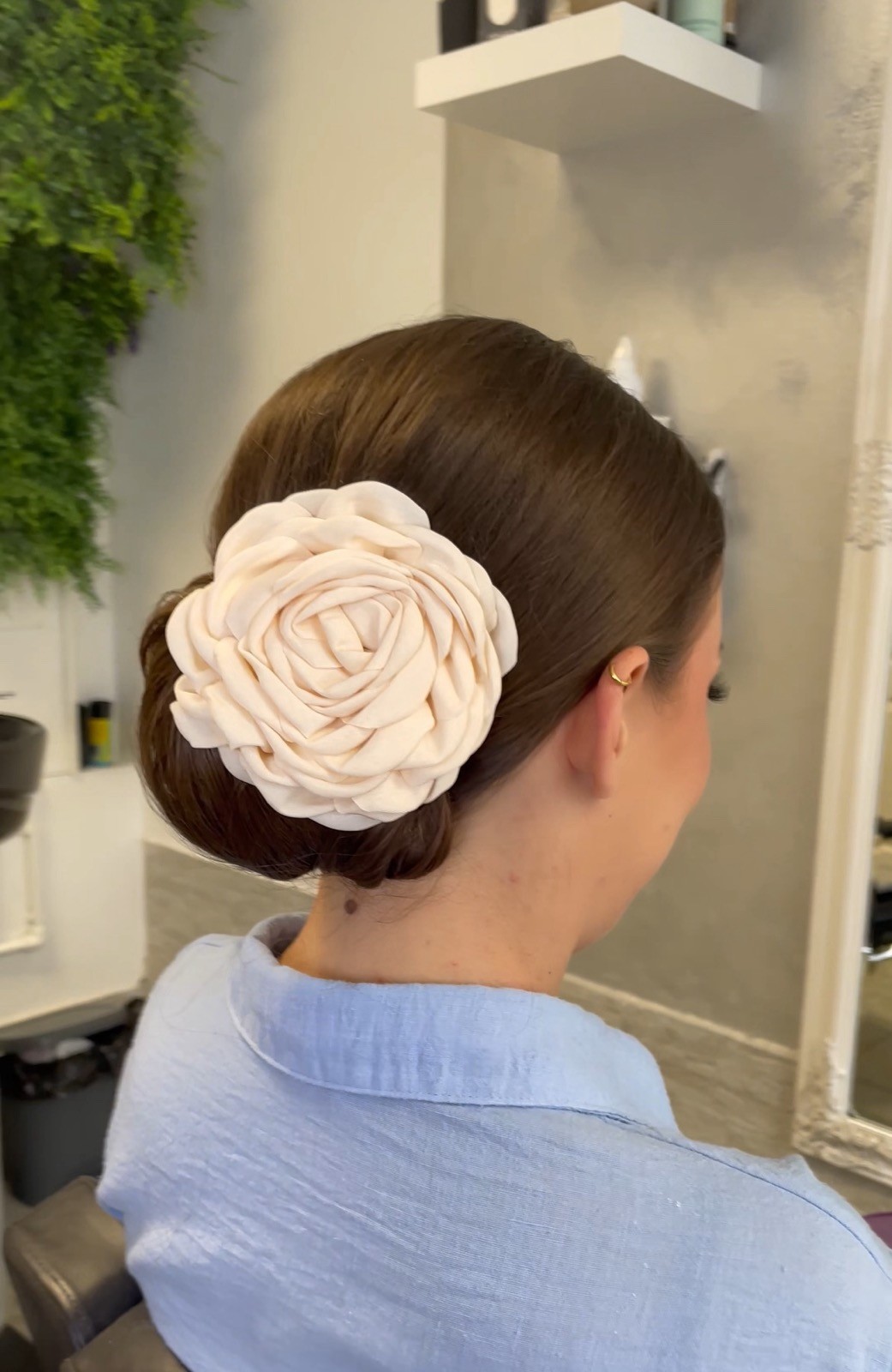 Svečana frizura extra složena - Beauty in Style DM, Novi Sad Svečane i frizure za svadbu Frizerski saloni Svečane i frizure za svadbu, Novi Sad, Sajmište, Detelinara, Banatić