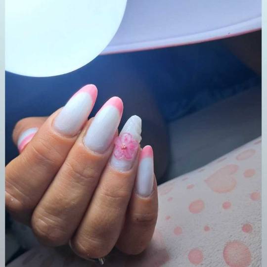 Beauty Team J&S 037 #krusevac Izlivanje noktiju Izlivanje noktiju gelom - M dužina