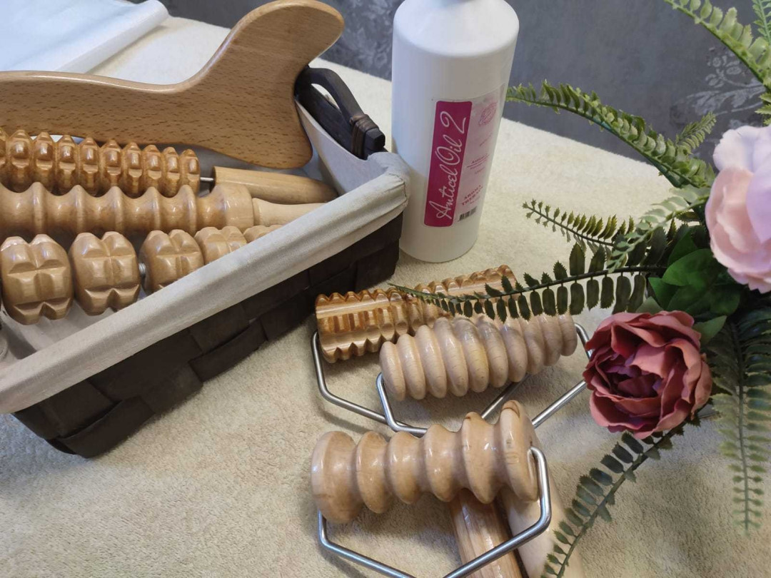 Bibi beauty centar #beograd Anticelulit masaža Maderoterapija noge - paket od 10 masaža