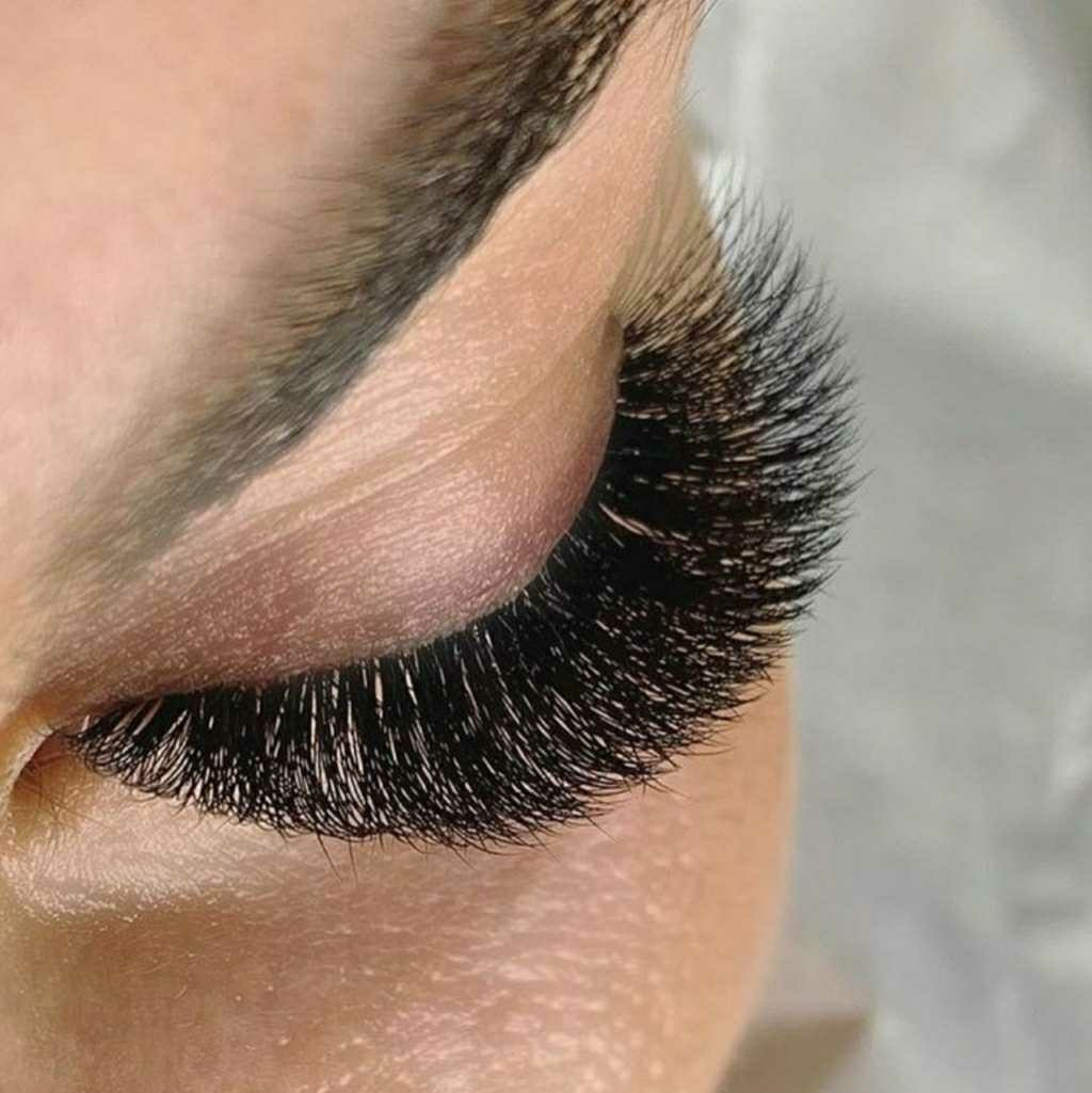 Nadogradnja trepavica - ruski volumen 5D - 8D - Right Beauty, Beograd Nadogradnja trepavica Lice Nadogradnja trepavica, Beograd, Centar, Stari grad, Dorćol