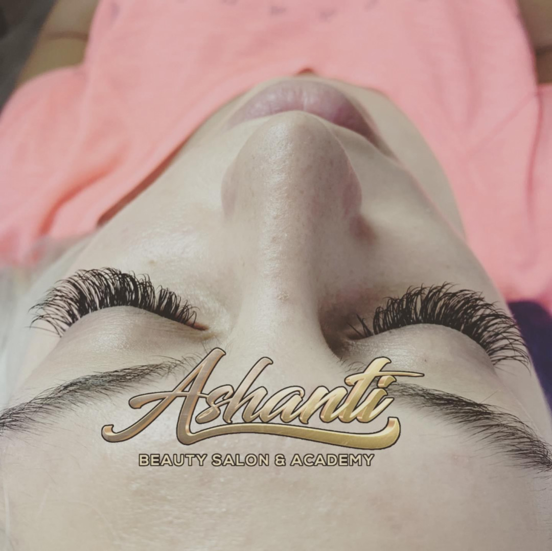 Nadogradnja svilenih trepavica - metoda 1 na 1 - Ashanti Beauty Salon & Academy, Beograd Nadogradnja trepavica Lice Nadogradnja trepavica, Beograd, Voždovac