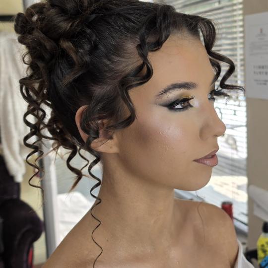Glow Star #beograd Make-up / šminkanje Profesionalno šminkanje Šminka I frizura