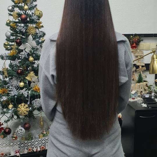 Fancy L.V. #beograd Žensko šišanje Žensko šišanje + feniranje - duga kosa Sisanje i feniranje