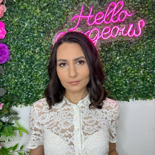 Princess beauty #nis Pletenice, kike, punđe Svečana frizura - Talasi - kosa srednje dužine