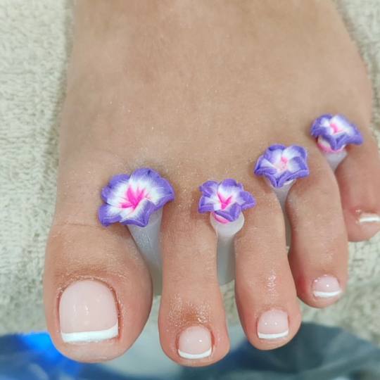 SM Beauty studio #nis Estetski pedikir Estetski pedikir + trajni lak