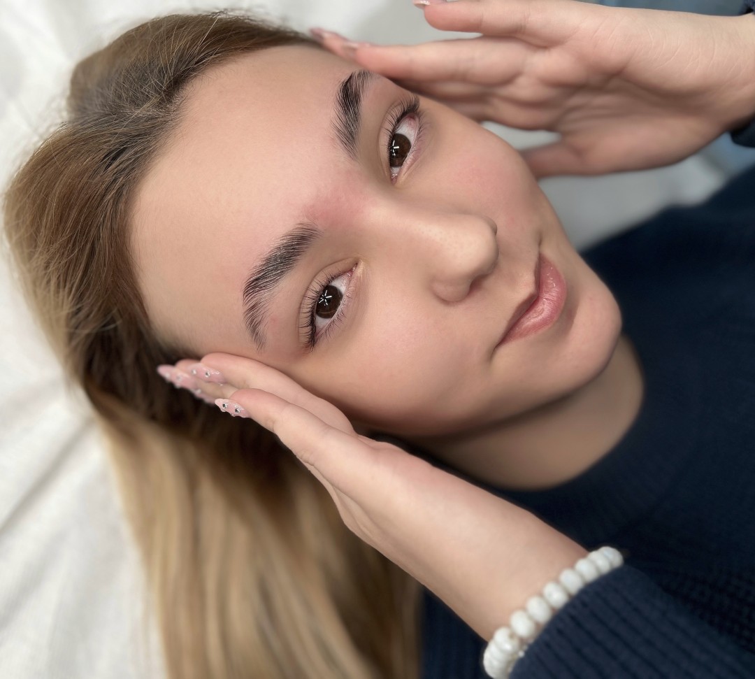 ElenA Studio #novisad Obrve Brow lift