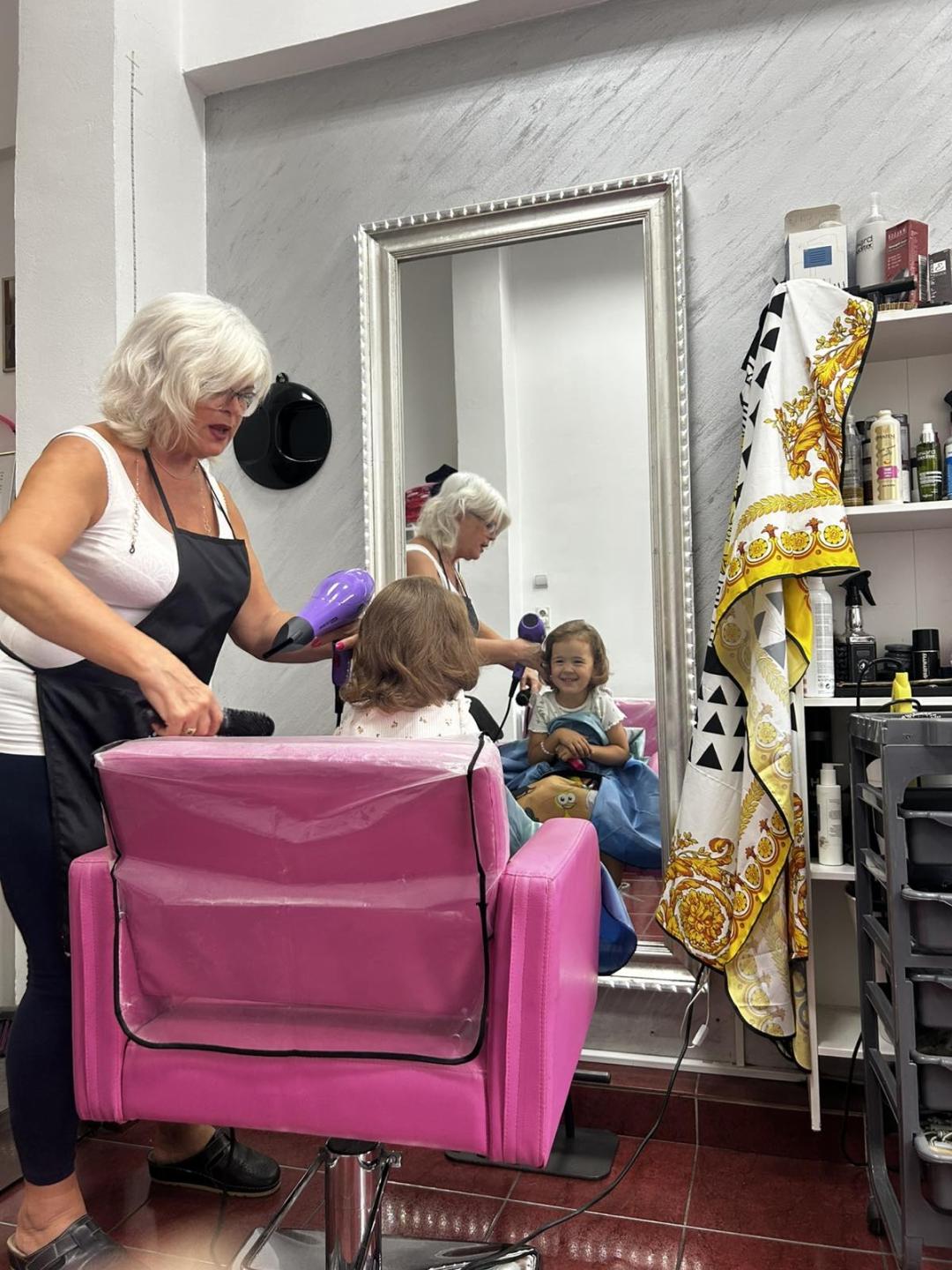 Frizure + pranje kose - za decu do 7 godina - Beauty Hair Ma&Mi, Beograd Feniranje i stilizovanje Frizerski saloni Feniranje i stilizovanje, Beograd, Palilula centralni deo