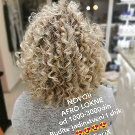Cecix #beograd Uvijanje, lokne i talasi Afro lokne - polu duga kosa afro look