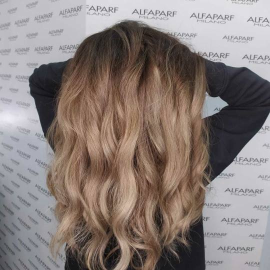 Alfaparf Studio Ada Mall #beograd Ombre, sombre, balayage Balayage / ombre / sombre + preliv - ekstr