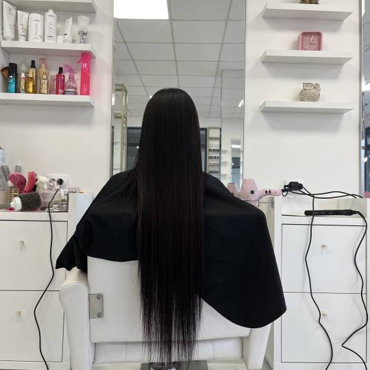 Grkinja Beauty Studio #krusevac Keratinski tretmani Keratinsko ispravljanje kose - ekstra duga kosa