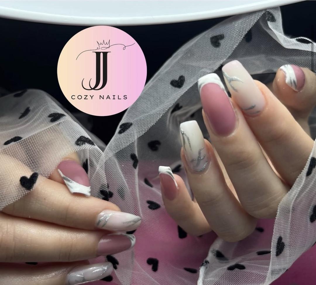 Korekcija noktiju - L dužina - Atelier Kat, Beograd Korekcija noktiju Nokti Korekcija noktiju, Beograd, Mirijevo