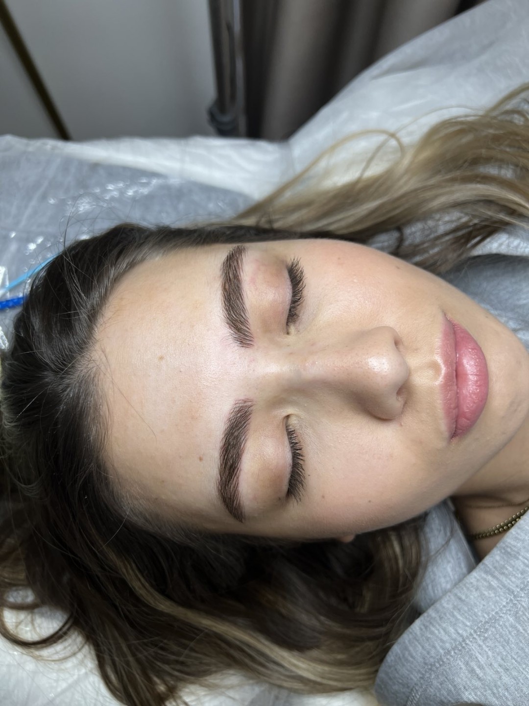 Maison Beauty #beograd Trajna šminka Trajna šminka - iscrtavanje obrve