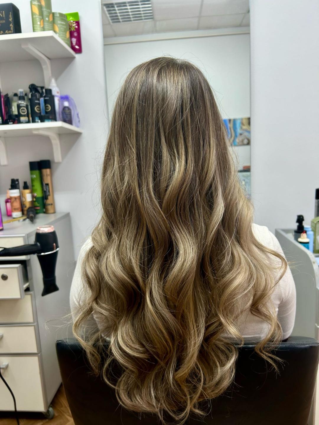 Pramenovi na foliju - duga kosa - Veolmis, Beograd Pramenovi Frizerski saloni Pramenovi, Beograd, Banovo brdo