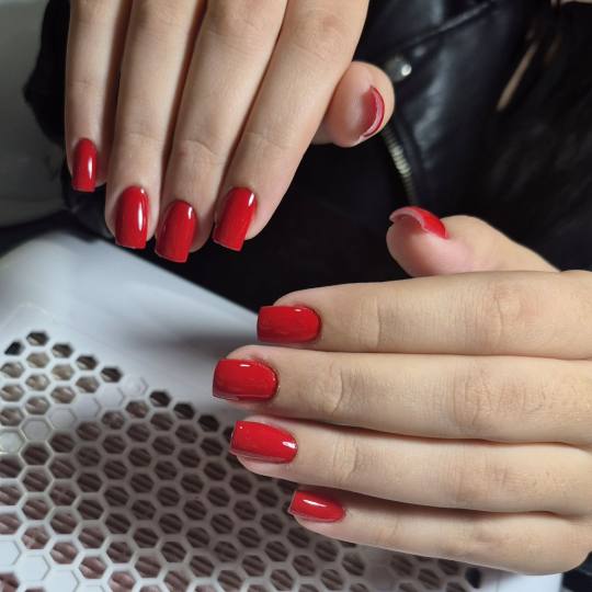 Krispy tattoo & nails #beograd Korekcija noktiju Korekcija noktiju - M dužina Ojačavanje prirodnih