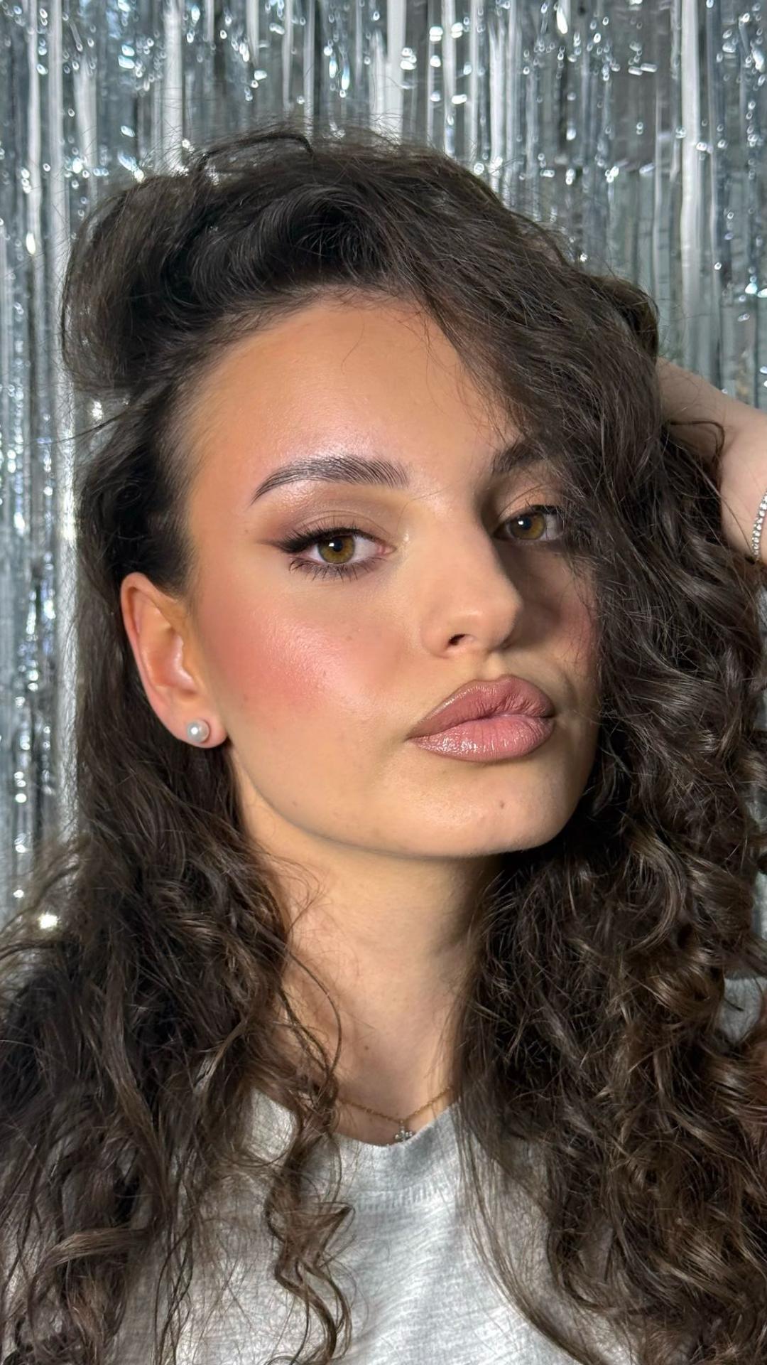 Dasha__Beauty #beograd Make-up / šminkanje Profesionalno šminkanje + veštačke trepavice