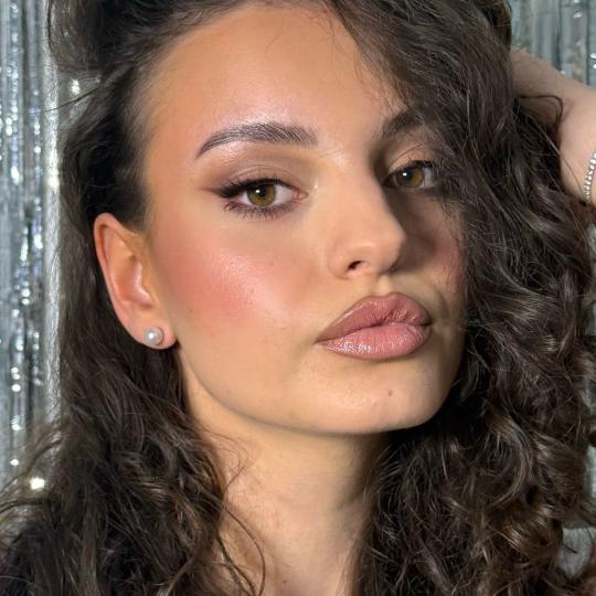 Dasha__Beauty #beograd Make-up / šminkanje Profesionalno šminkanje + veštačke trepavice