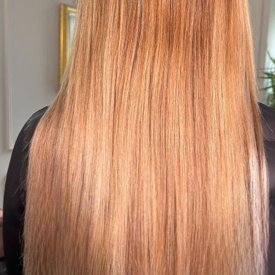Esthetique Privé #beograd Nadogradnja kose Nadogradnja kose po pramenu - 70cm Frizerski saloni i fr