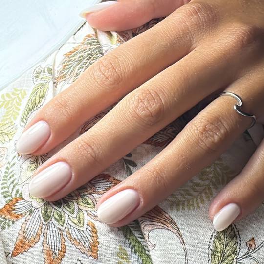 Link to Beauty #beograd Gel lak Rubber baza - M dužina