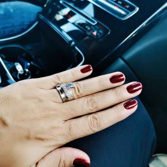 Bibi beauty centar #beograd Gel lak Gel lak - ruke manikir sa gel lakom by  BiBi