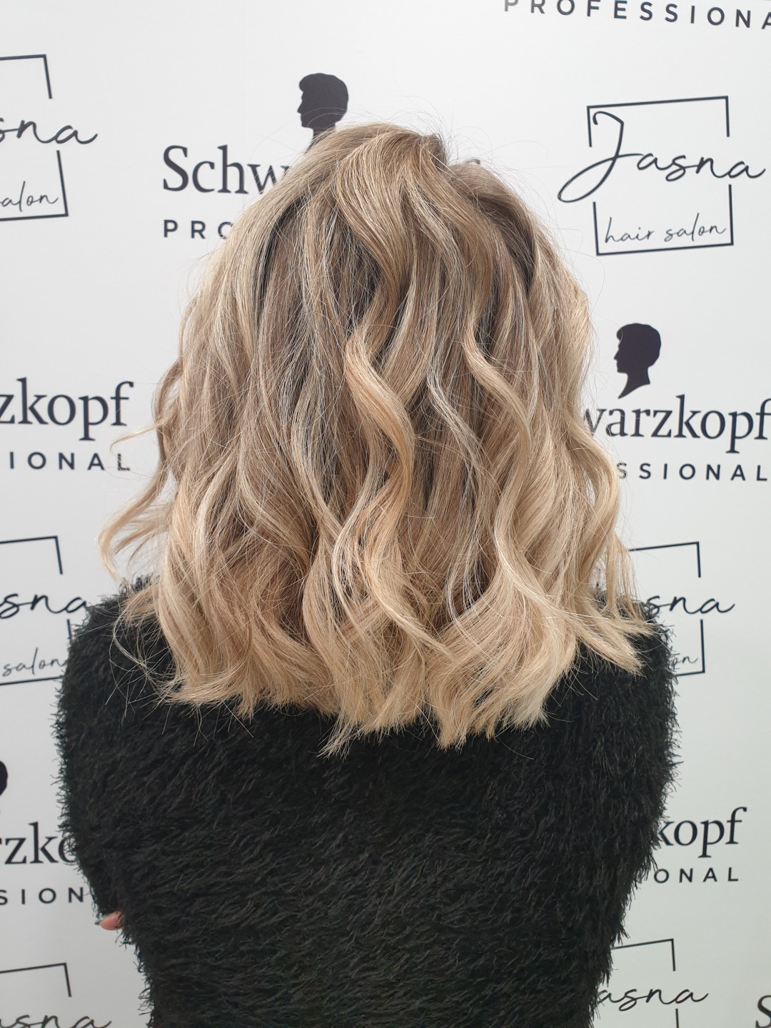 Jasna hair salon #beograd Ombre, sombre, balayage Balayage + preliv + feniranje - kosa srednje dužine