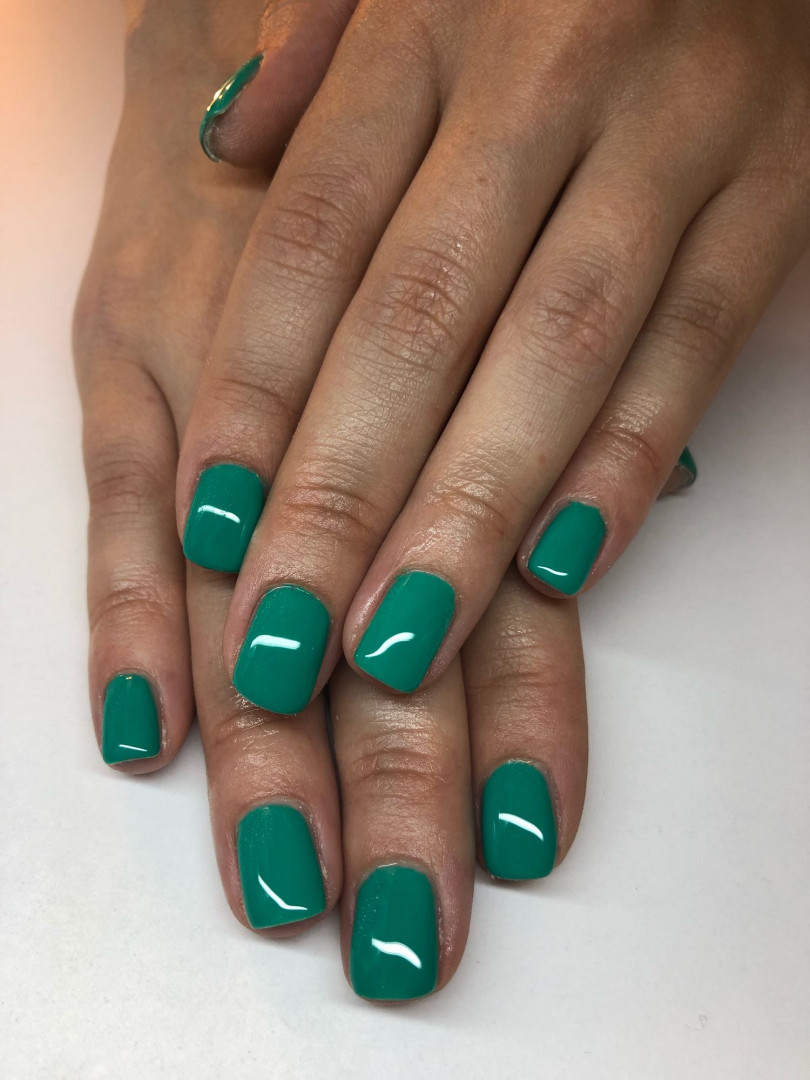 Mademoiselle Beauty #beograd Gel lak Gel lak - ruke sa aparatnim manikirom