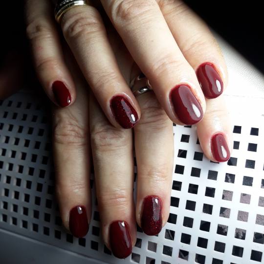 Salon Klinik #beograd Manikir Ruski manikir + ojačavanje rubber bazom - S dužina