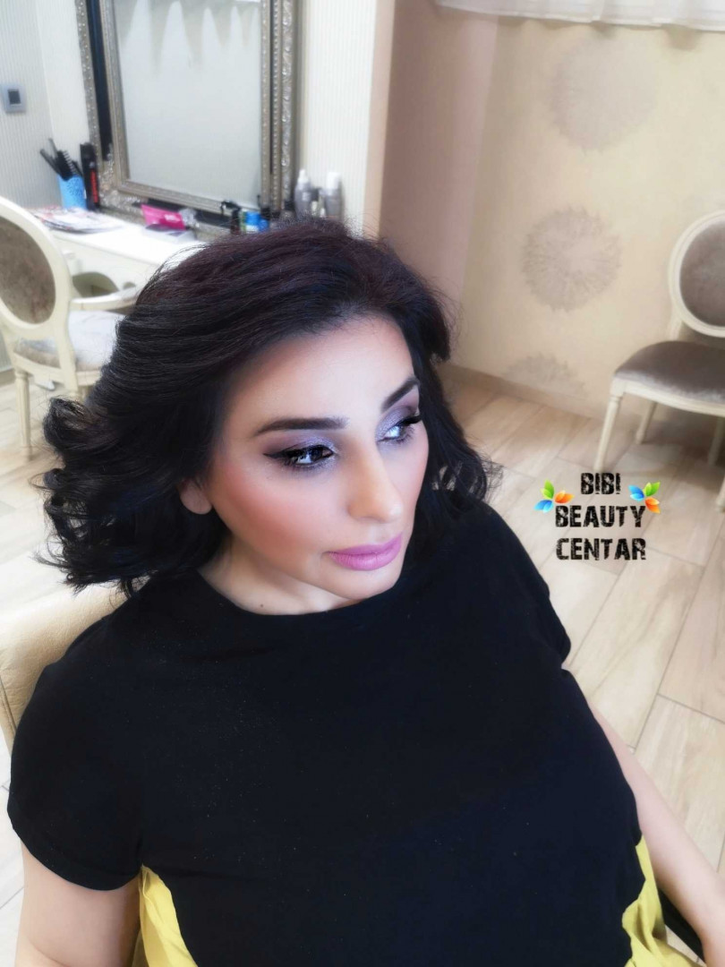 Profesionalno šminkanje + svečana frizura + manikir / trajni lak - za maturante - Bibi beauty centar, Beograd Svečane i frizure za svadbu Frizerski saloni Svečane i frizure za svadbu, Beograd, Banovo brdo
