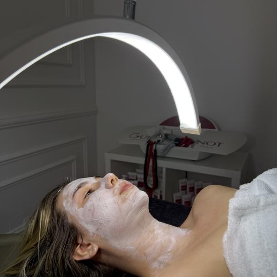 Lola esthetic center #beograd Piling lica Hydra peeling PH - piling lica sa fitinskom kiselinom