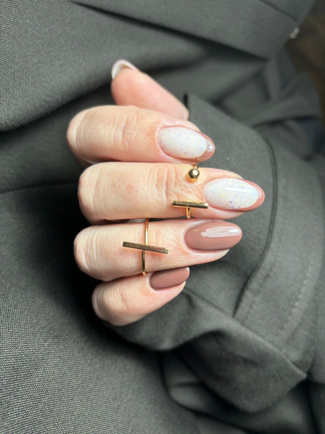 Izlivanje noktiju gelom - M dužina - Aj Beauty Centar, Pančevo Izlivanje noktiju Nokti Izlivanje noktiju, Pančevo, Centar