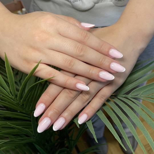 Beauty room Zvezdara #beograd Lakiranje noktiju French - dodatak uz uslugu