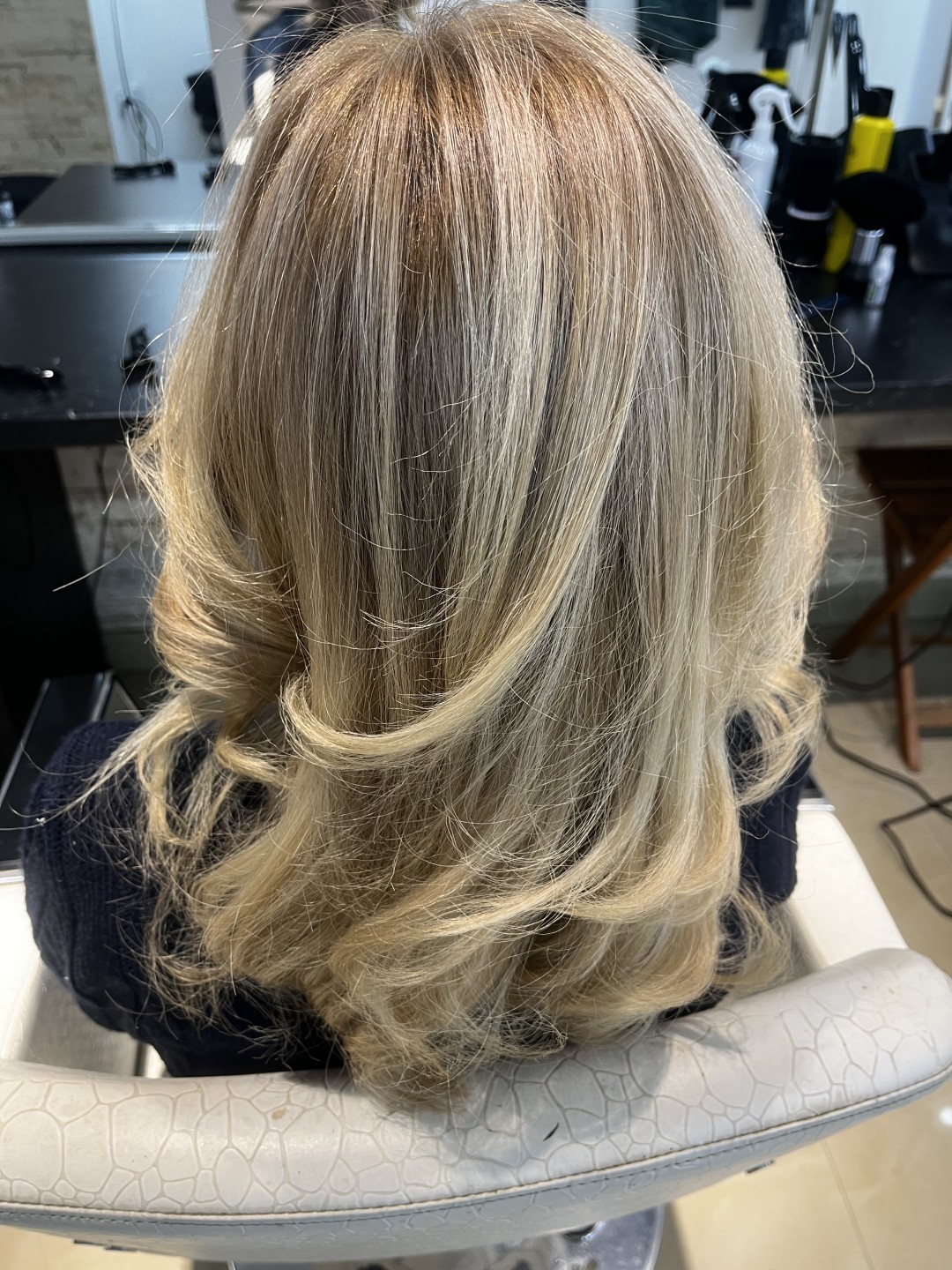 Wolf Cut #beograd Nega i ojačavanje kose Cadiveu keratin tretman - kosa srednje dužine