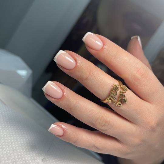 Sneža Nails #beograd Manikir Korekcija rubber baze + cover baza - S dužina