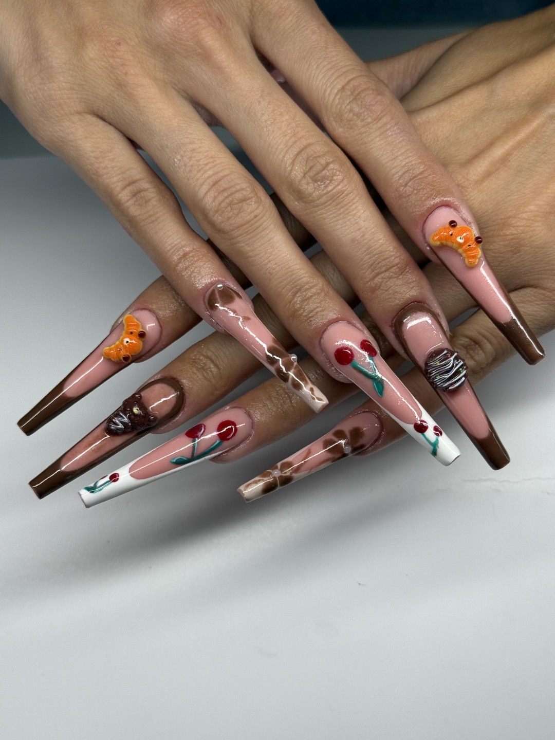 The Maya #beograd Izlivanje noktiju Izlivanje noktiju gelom + nail art - XXL dužina
