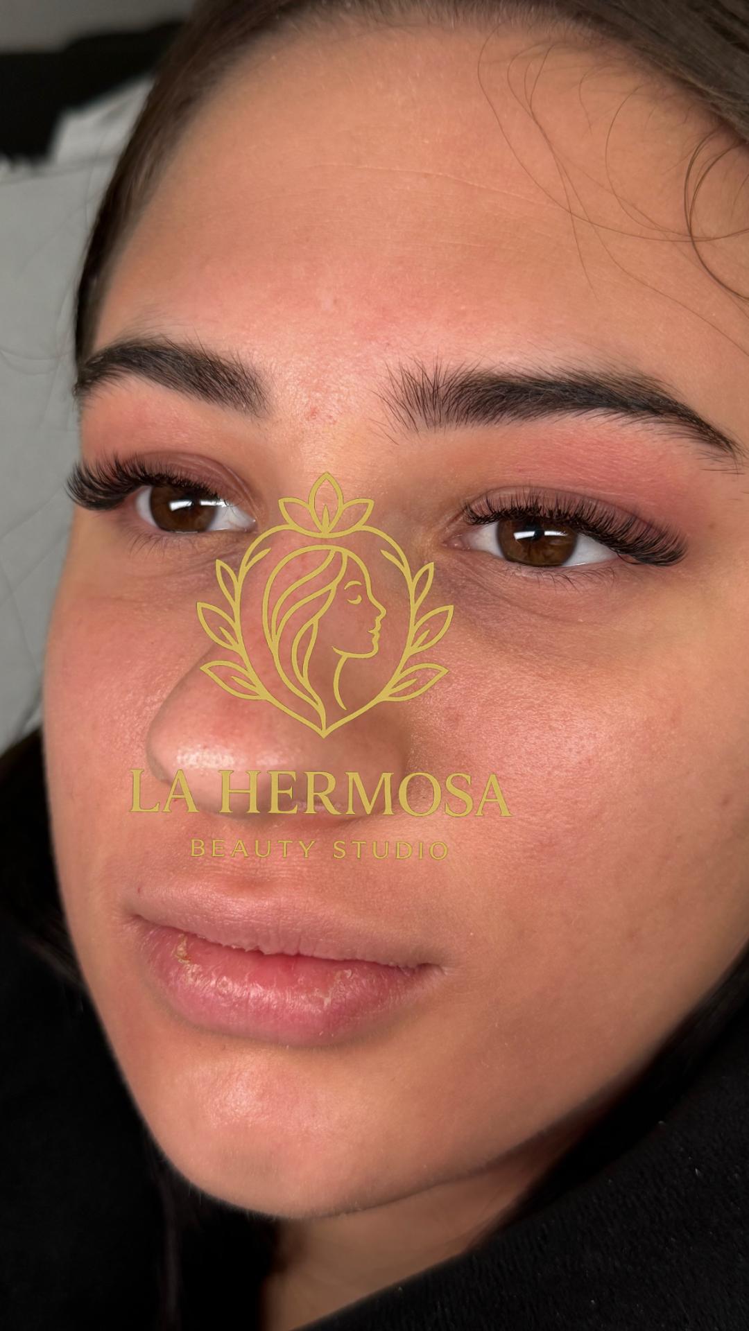 Nadogradnja svilenih trepavica - ruski volumen - La Hermosa Beauty Studio, Beograd Nadogradnja trepavica Lice Nadogradnja trepavica, Beograd, Novi Beograd Ušće, Sava Centar