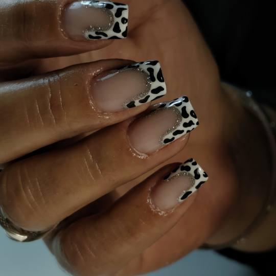 Dve mace 3 #beograd Izlivanje noktiju Izlivanje noktiju gelom - french