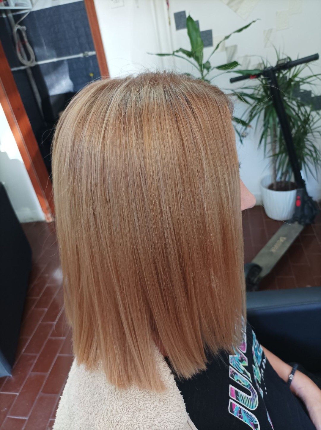 Shiny Look Gordina #nis Keratinski tretmani Keratinsko ispravljanje kose - tanka kosa srednje dužine