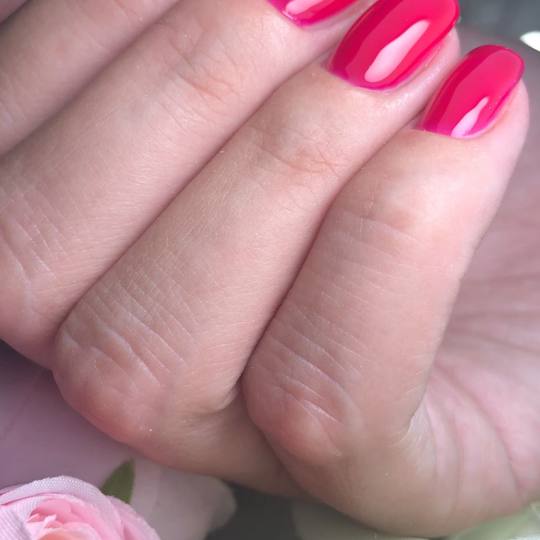 Mademoiselle Beauty #beograd Gel lak Korekcija gel laka - ruke sa aparatnim manikirom