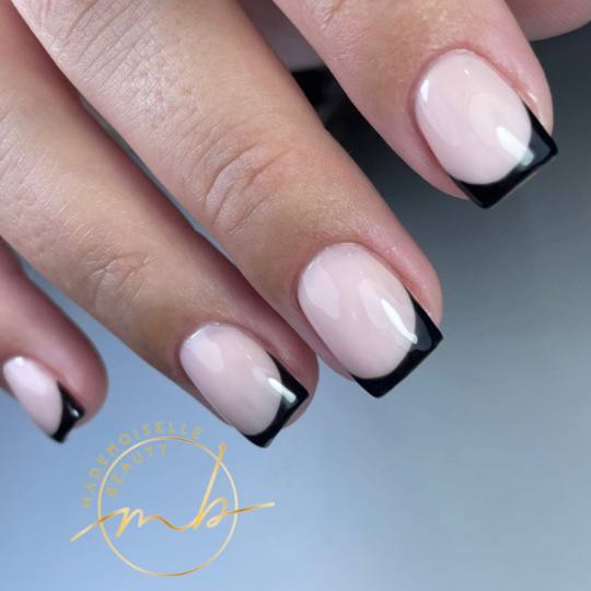 Mademoiselle Beauty #beograd Ojačavanje noktiju Korekcija ojačavanja noktiju gelom - S dužina - r