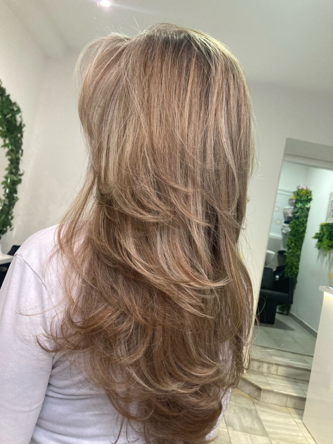 Atelje Glossy Hair #beograd Farbanje kose Blowout cut