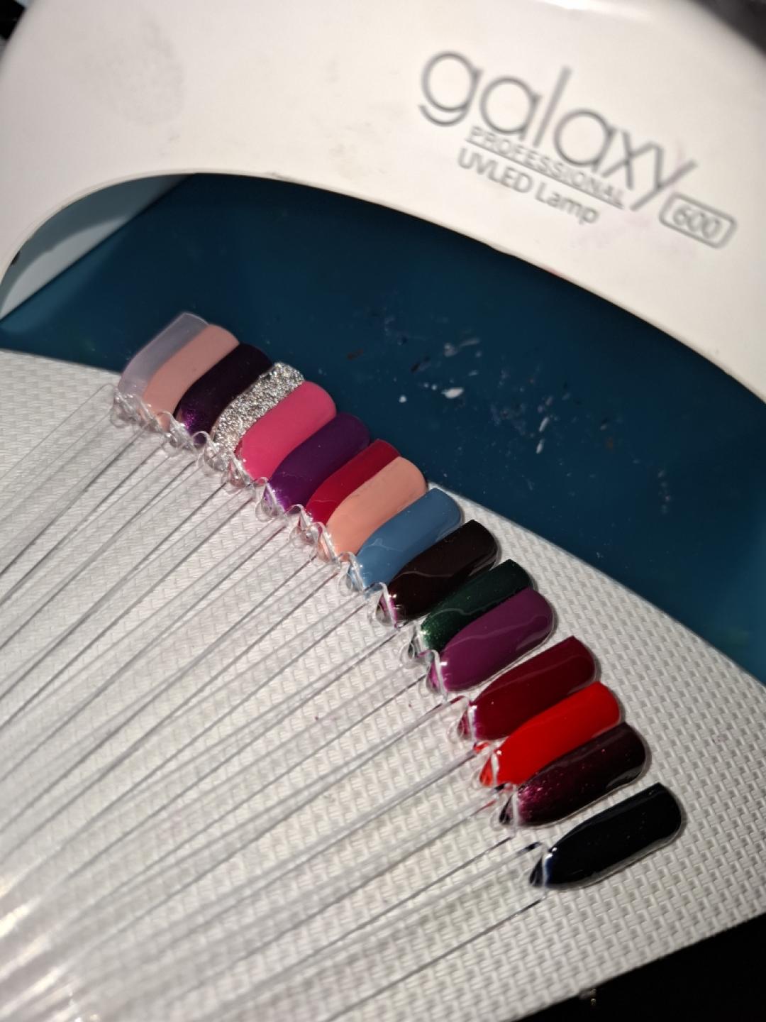 Iris + #beograd Gel lak Trajni lak - ruke