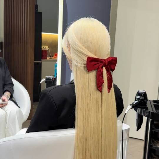 MN Beauty studio #beograd Feniranje i stilizovanje Feniranje ekstenzija - ekstra duga kosa