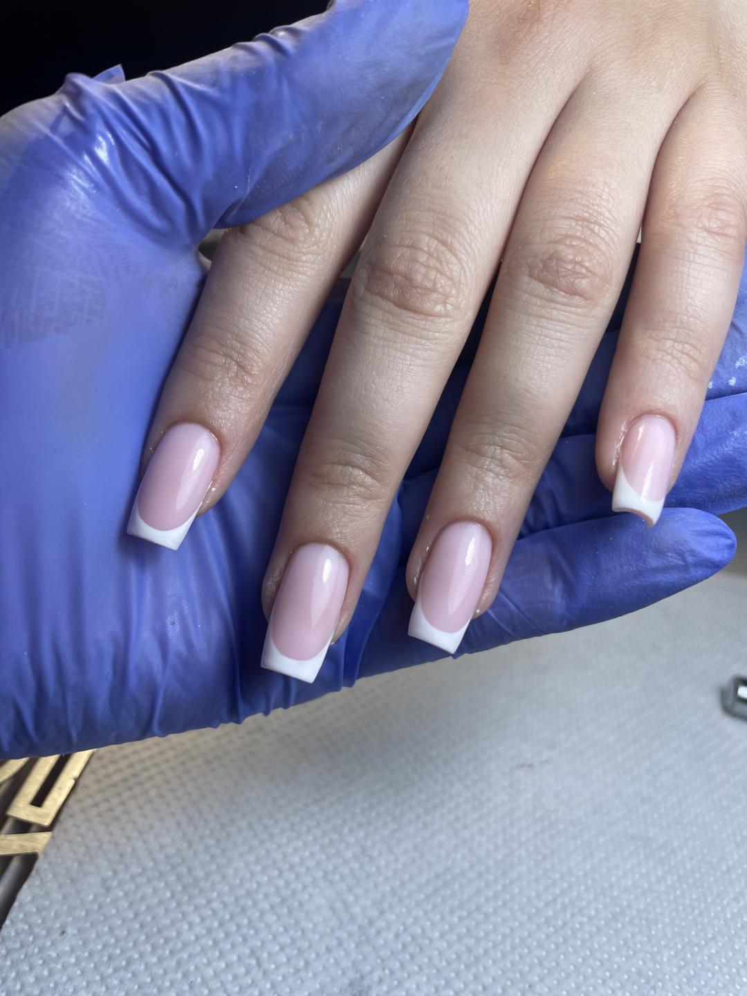 Izlivanje noktiju gelom - M dužina - Studio Atina, Beograd Izlivanje noktiju Nokti Izlivanje noktiju, Beograd, Zvezdara