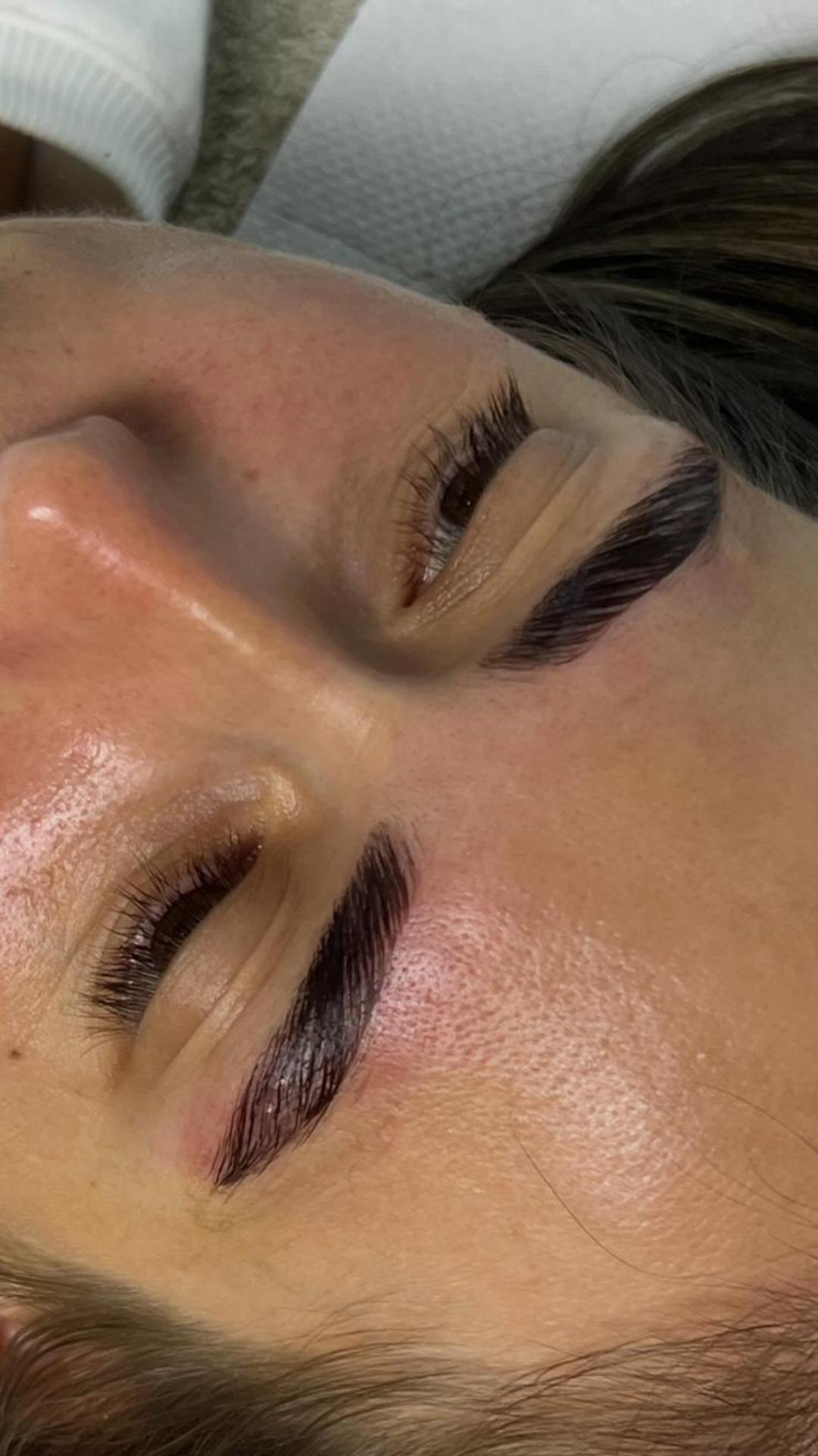Brow lift - Beauty Studio S, Beograd Obrve Lice Obrve, Beograd, Karaburma, Višnjička banja