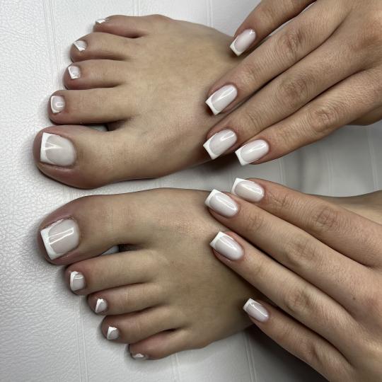 Princess beauty #nis Izlivanje noktiju Izlivanje noktiju gelom - S dužina Manikir i estetski pediki